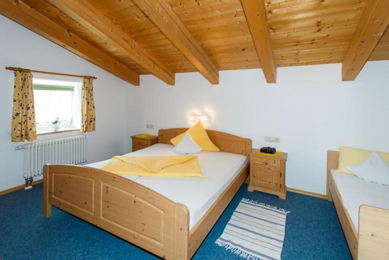 Café Chiemgau und Gästehaus Ruhpolding Esterno foto