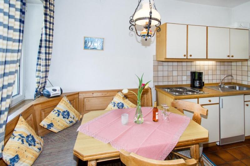 Café Chiemgau und Gästehaus Ruhpolding Esterno foto