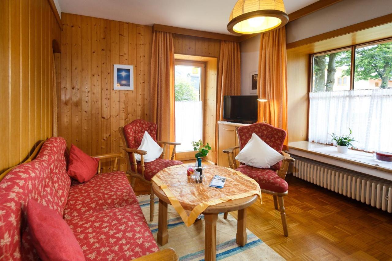 Café Chiemgau und Gästehaus Ruhpolding Esterno foto